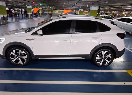 VOLKSWAGEN NIVUS 1.0 200 TSI TOTAL FLEX HIGHLINE AUTOMÁTICO